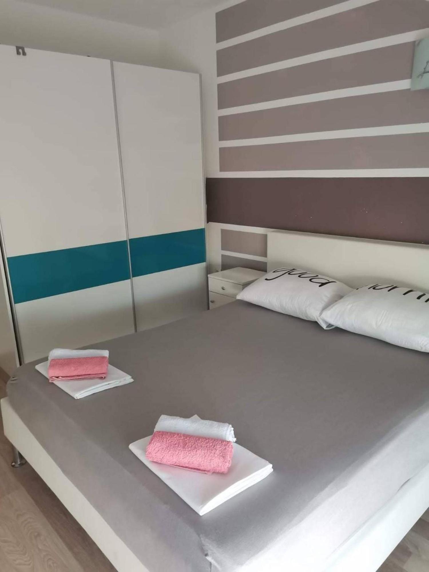 Apartment Lotus Trogir Kamer foto